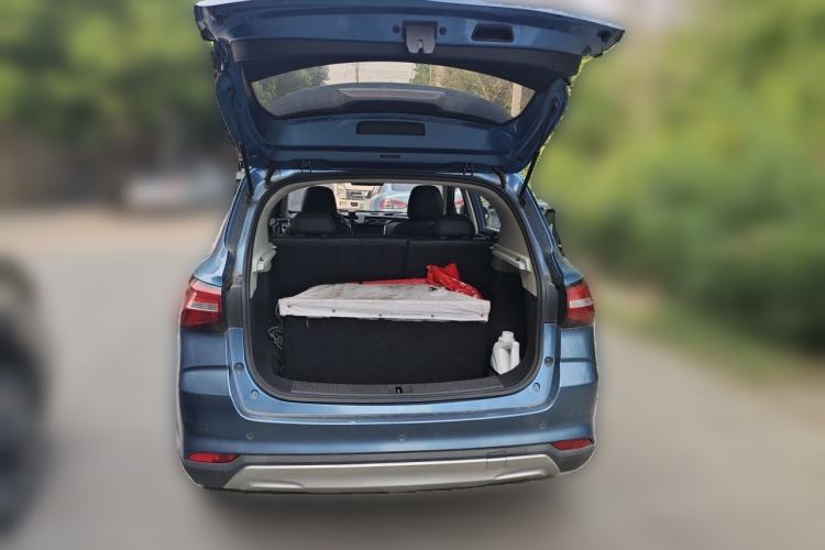 Used Roewe RX3 2018 1.6L Manual Flagship Edition Trunk