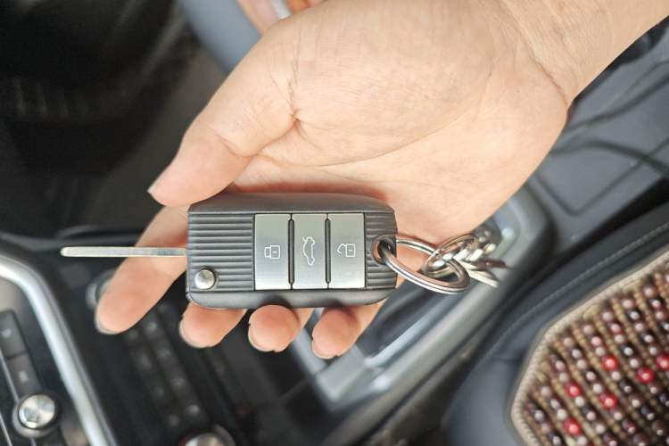 Used Roewe RX3 2018 1.6L Manual Flagship Edition Vehicle Key