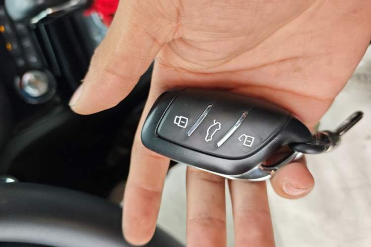 Used Roewe RX3 2018 1.6L CVT Flagship Edition Vehicle Key