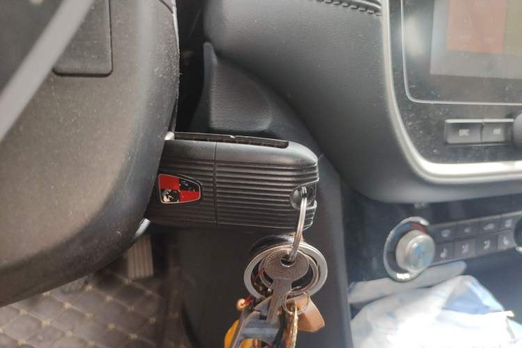 Used Roewe RX3 2018 1.6L Manual Flagship Edition Vehicle Key