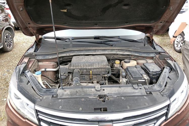 Used Roewe RX3 2018 1.6L CVT Flagship Edition Engine Bay