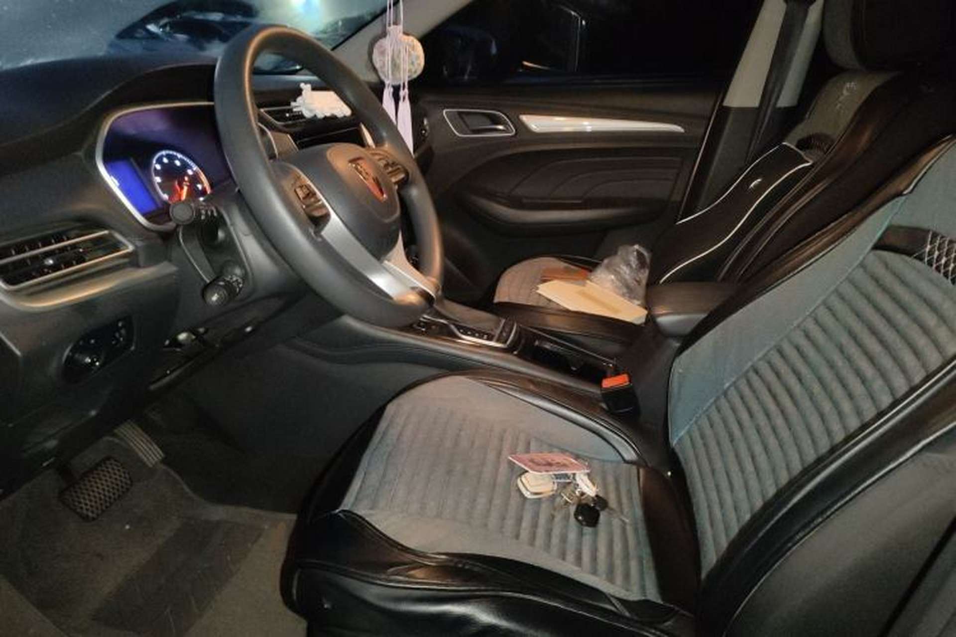 Used Roewe RX3 2018 1.6L CVT Flagship Edition Left Front Seat