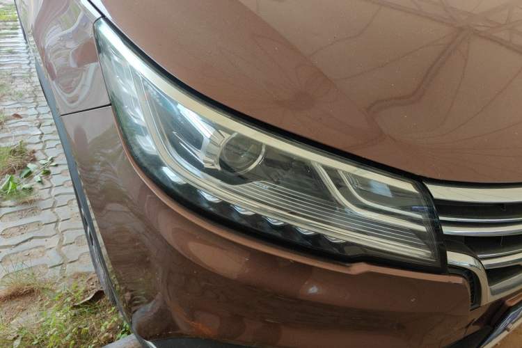 Used Roewe RX3 2018 1.6L CVT Flagship Edition Right Front Headlight