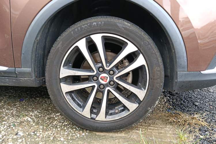 Used Roewe RX3 2018 1.6L CVT Flagship Edition Right Front Wheel Hub