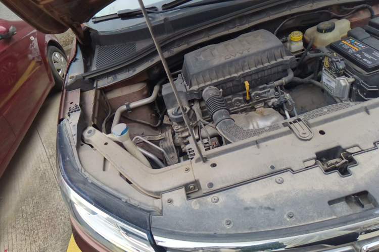 Used Roewe RX3 2018 1.6L CVT Flagship Edition Engine Bay Right