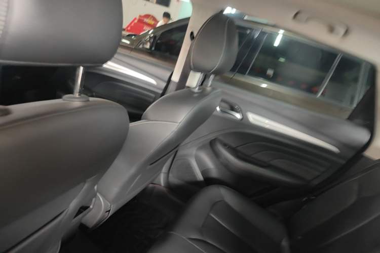 Used Roewe RX3 2018 18T Automatic Flagship Model Headliner