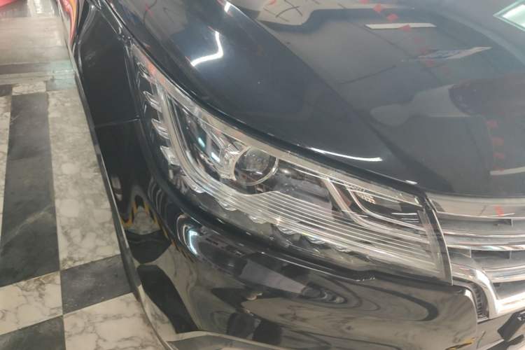 Used Roewe RX3 2018 18T Automatic Flagship Model Right Front Headlight