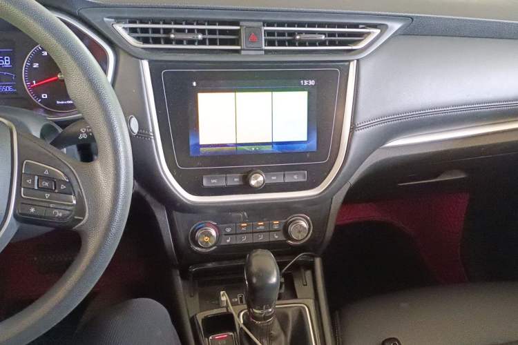 Used Roewe RX3 2018 1.6L CVT Flagship Edition Audio And AC Panel