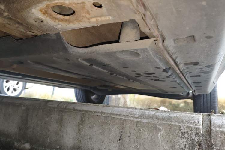 Used Roewe RX3 2018 18T Automatic Flagship Model Chassis Front Left