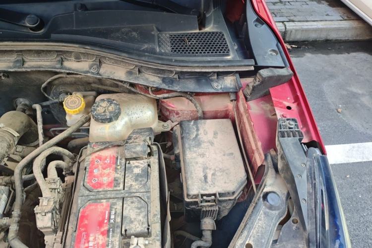 Used Roewe RX3 2018 18T Automatic Flagship Model Engine Bay Left