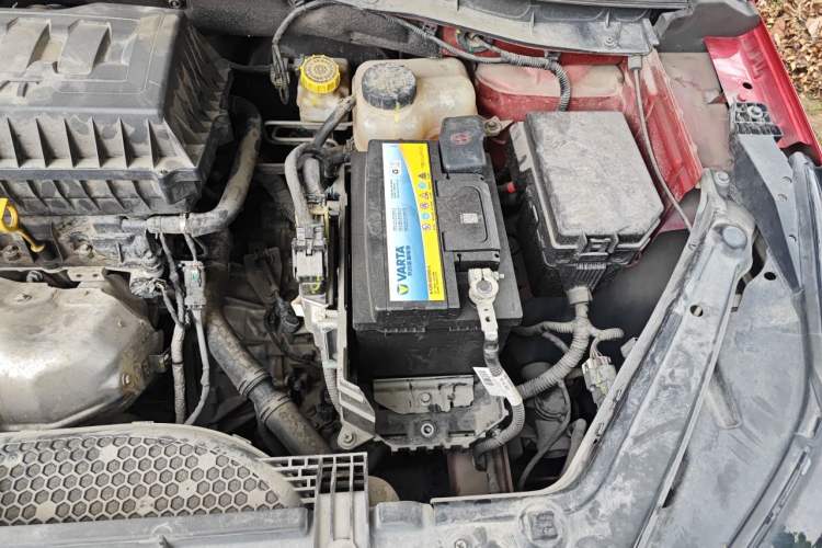 Used Roewe RX3 2018 1.6L CVT Internet Smart Edition Engine Bay Left