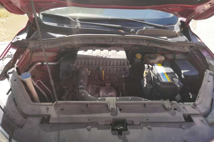 Used Roewe RX3 2018 1.6L CVT Flagship Edition Engine Bay