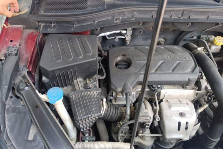 Used Roewe RX3 2018 18T Automatic Internet ZhiZun Edition Engine Bay Right