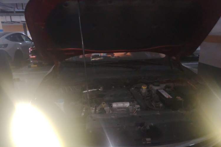 Used Roewe RX3 2018 18T Automatic Internet Smart Edition Engine Bay Right