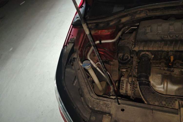 Used Roewe RX3 2018 1.6L CVT Flagship Edition Engine Bay Right