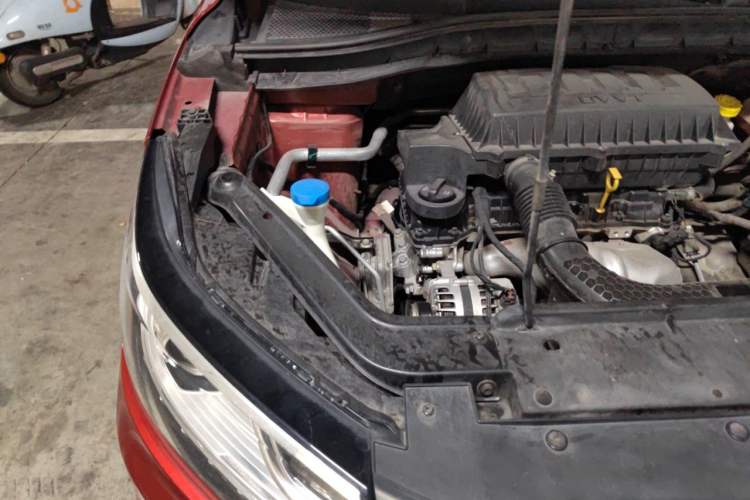 Used Roewe RX3 2018 1.6L CVT Flagship Edition Engine Bay Right
