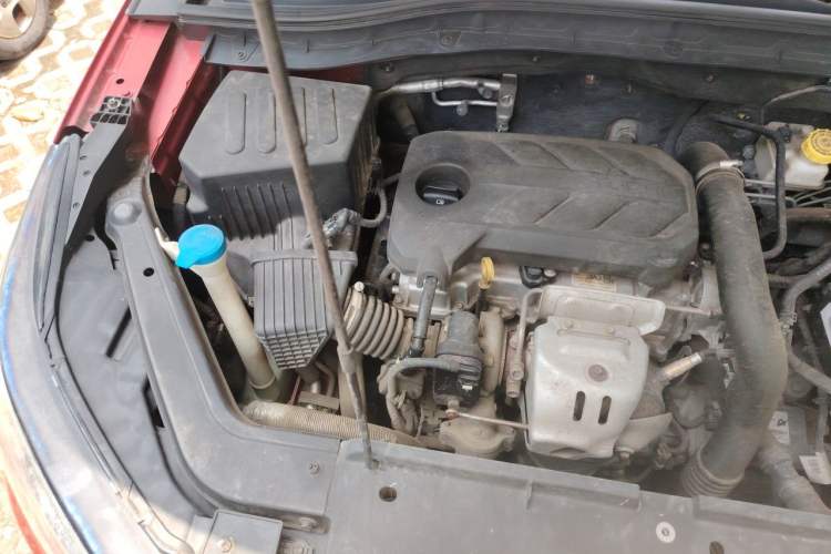 Used Roewe RX3 2018 18T Automatic Internet ZhiZun Edition Engine Bay Right