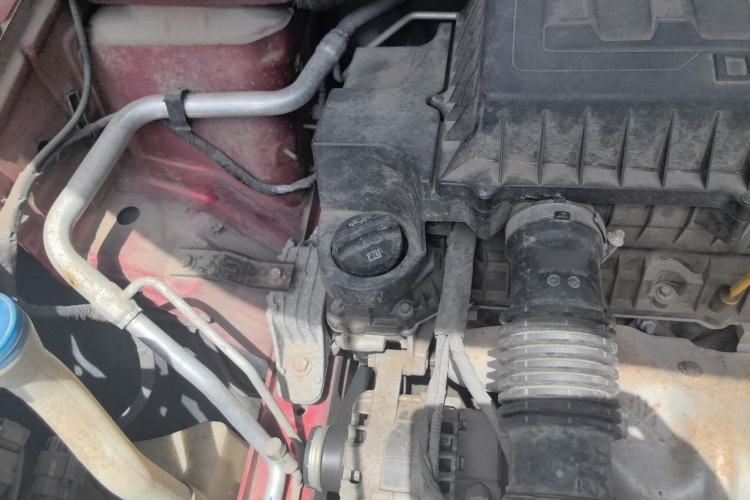 Used Roewe RX3 2018 1.6L CVT Internet Smart Edition Engine Bay Right