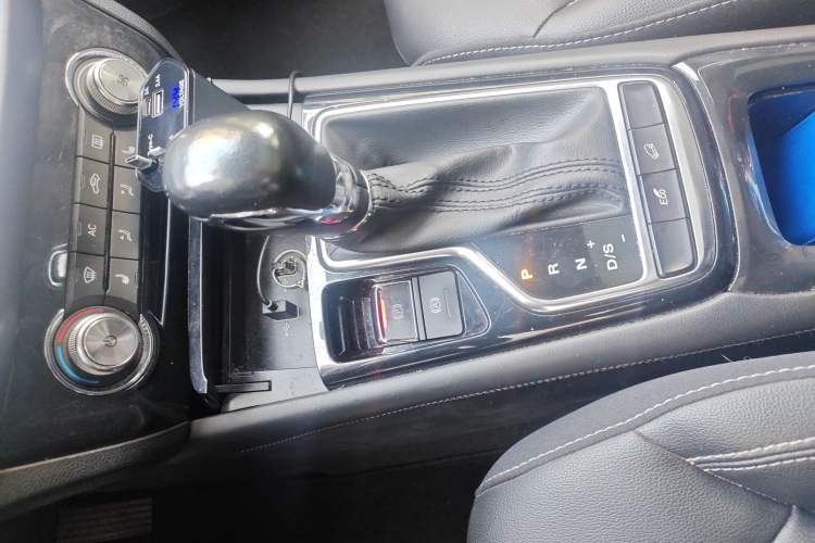 Used Roewe RX3 2018 1.6L CVT Internet Smart Edition Gear Lever