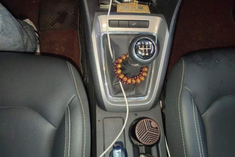 Used Roewe RX3 2018 1.6L Manual Flagship Edition Gear Lever