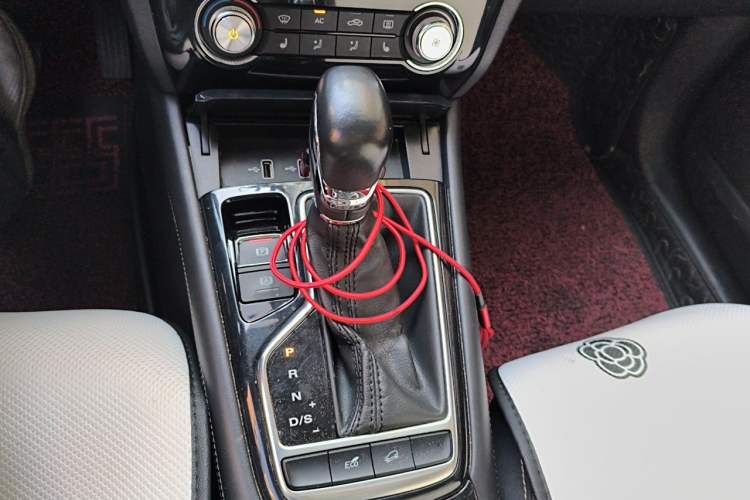 Used Roewe RX3 2018 1.6L CVT Internet Smart Edition Gear Lever