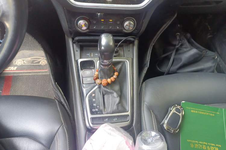 Used Roewe RX3 2018 18T Automatic Internet ZhiZun Edition Gear Lever