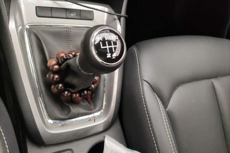 Used Roewe RX3 2018 1.6L Manual Internet Smart Edition Gear Lever