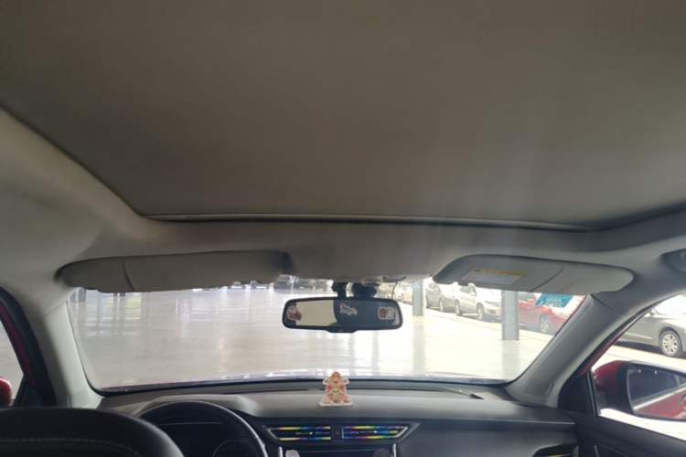 Used Roewe RX3 2018 18T Automatic Internet ZhiZun Edition Headliner