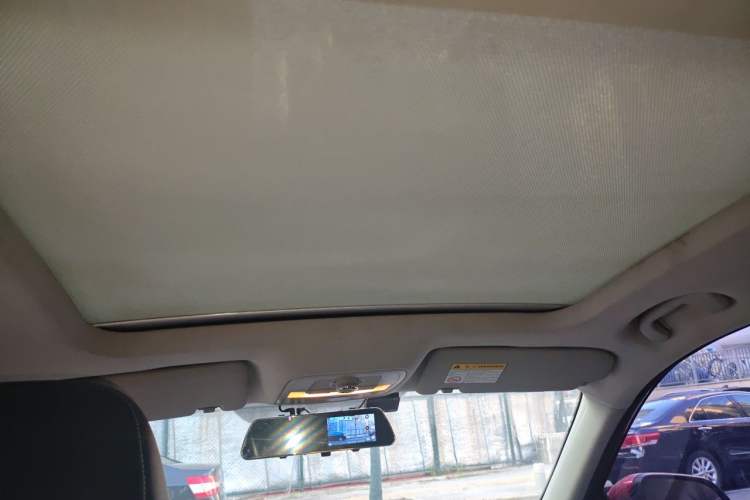 Used Roewe RX3 2018 18T Automatic Flagship Model Headliner