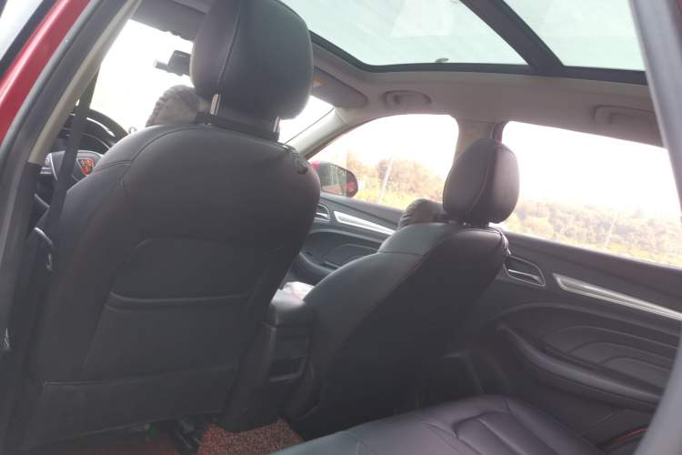 Used Roewe RX3 2018 1.6L CVT Flagship Edition Headliner