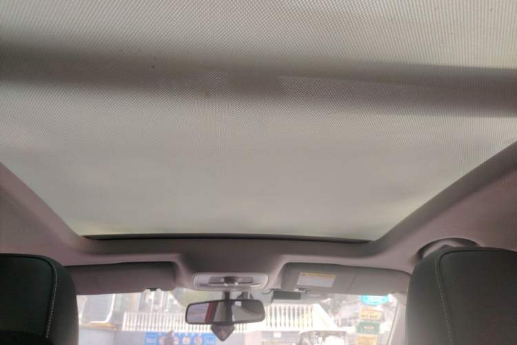 Used Roewe RX3 2018 18T Automatic Internet ZhiZun Edition Headliner
