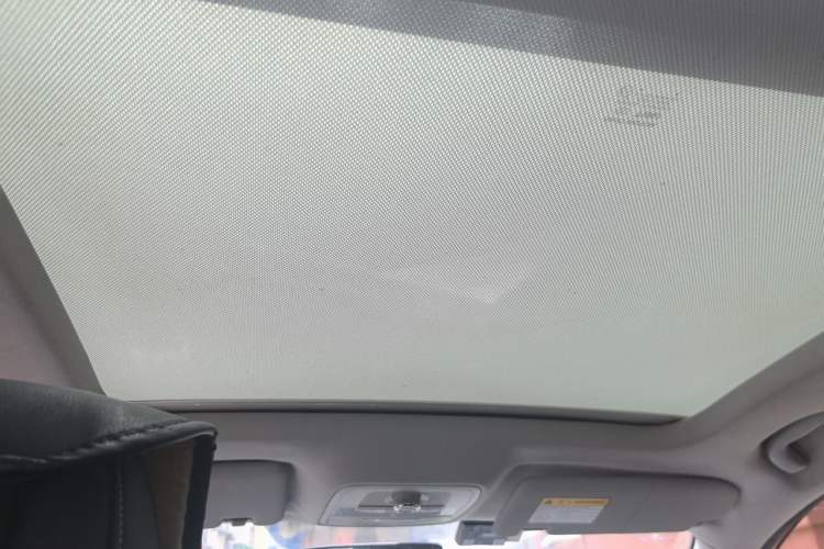 Used Roewe RX3 2018 1.6L CVT Internet Smart Edition Headliner