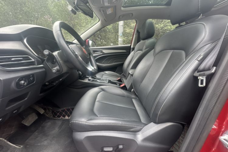Used Roewe RX3 2018 18T Automatic Internet ZhiZun Edition Interior 2