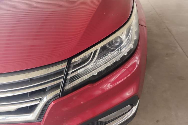 Used Roewe RX3 2018 18T Automatic Internet ZhiZun Edition Left Front Headlight