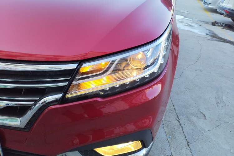 Used Roewe RX3 2018 1.6L CVT Internet Smart Edition Left Front Headlight