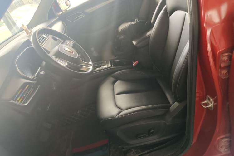 Used Roewe RX3 2018 18T Automatic Internet ZhiZun Edition Left Front Seat