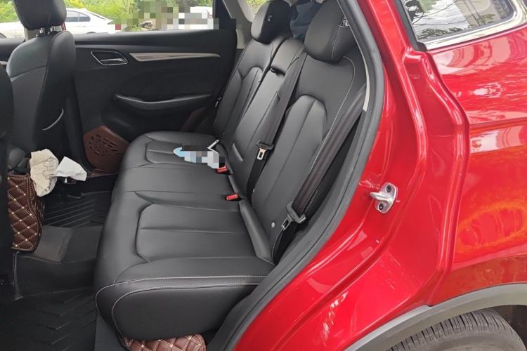 Used Roewe RX3 2018 1.6L CVT Internet Smart Edition Left Rear Seat