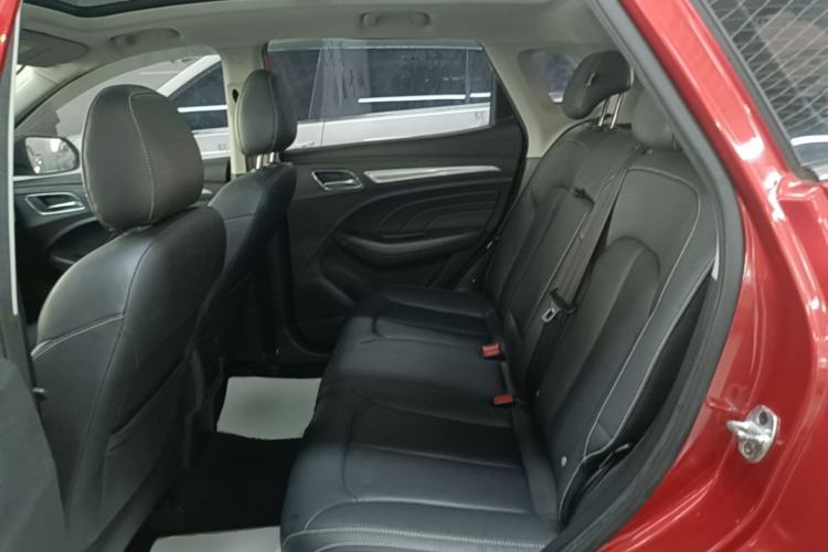 Used Roewe RX3 2018 1.6L CVT Internet Smart Edition Left Rear Seat