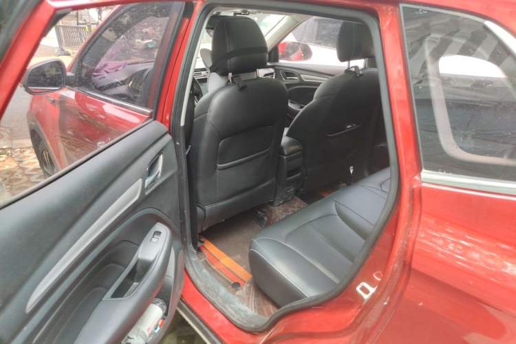 Used Roewe RX3 2018 18T Automatic Internet ZhiZun Edition Left Rear Seat