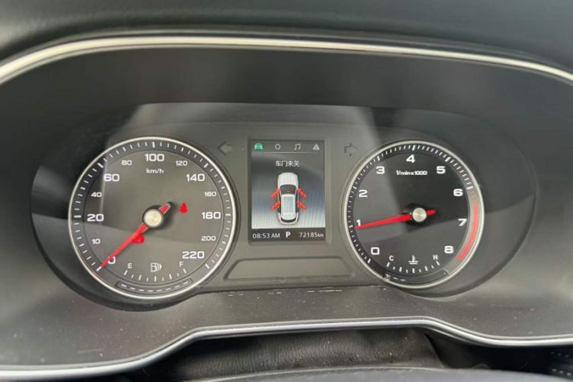 Used Roewe RX3 2018 18T Automatic Internet ZhiZun Edition Odometer Close Up