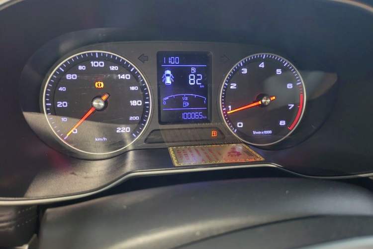 Used Roewe RX3 2018 1.6L Manual Flagship Edition Odometer Close Up