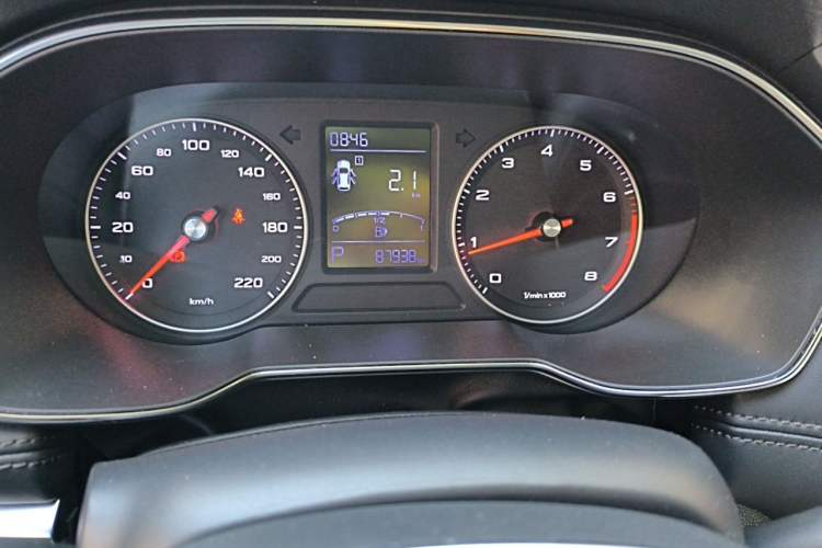 Used Roewe RX3 2018 1.6L CVT Internet Smart Edition Odometer Close Up