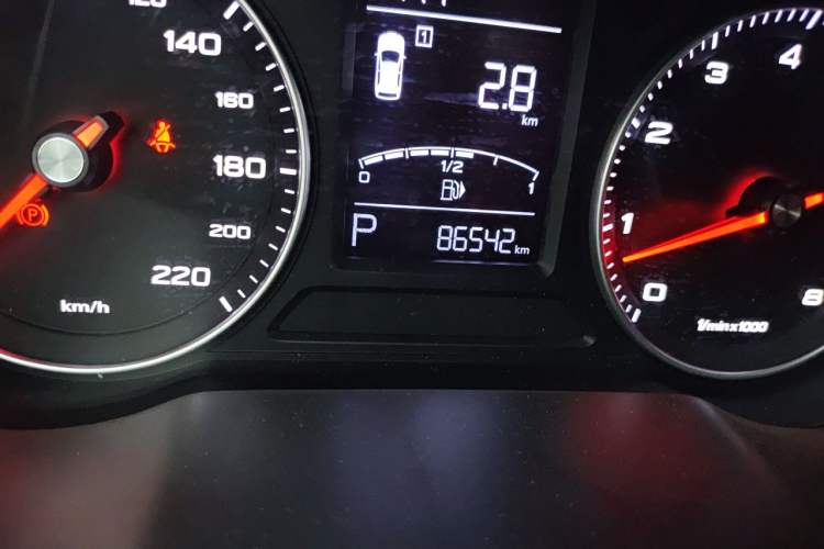 Used Roewe RX3 2018 1.6L CVT Flagship Edition Odometer Close Up