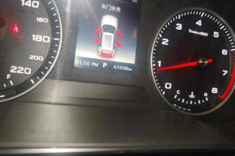 Used Roewe RX3 2018 18T Automatic Internet Smart Edition Odometer Close Up