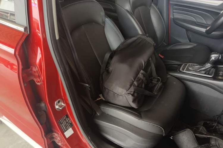 Used Roewe RX3 2018 18T Automatic Internet ZhiZun Edition Right Front Seat