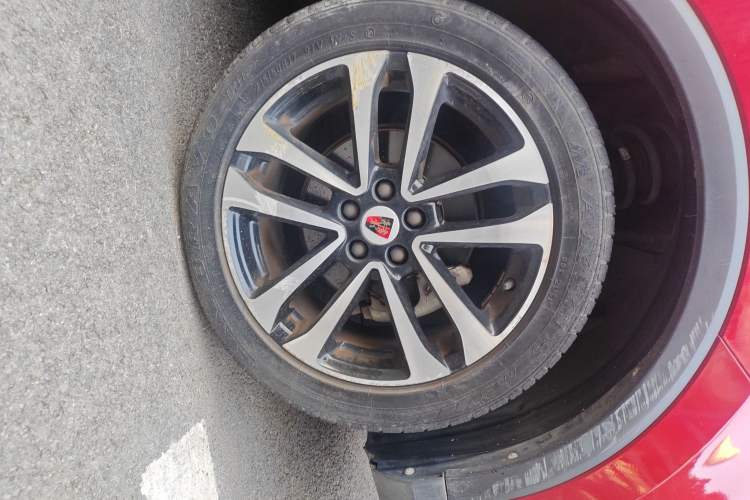 Used Roewe RX3 2018 1.6L CVT Internet Smart Edition Right Front Wheel Hub
