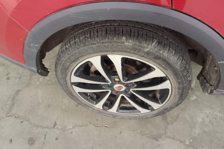 Used Roewe RX3 2018 18T Automatic Internet ZhiZun Edition Right Rear Wheel Hub