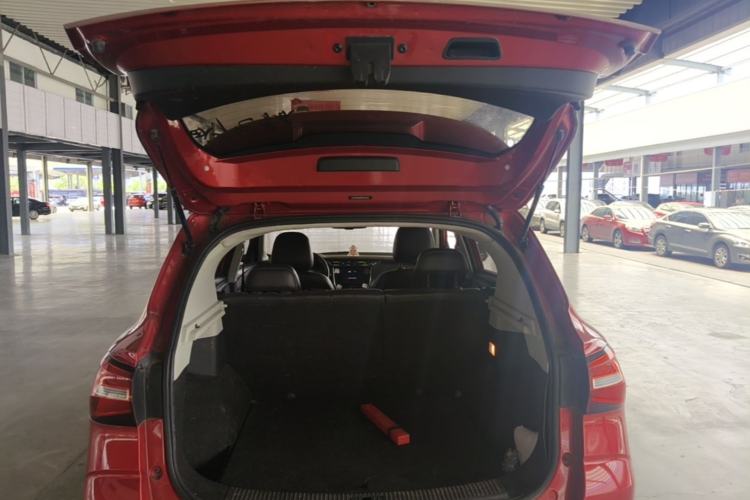 Used Roewe RX3 2018 18T Automatic Internet ZhiZun Edition Trunk
