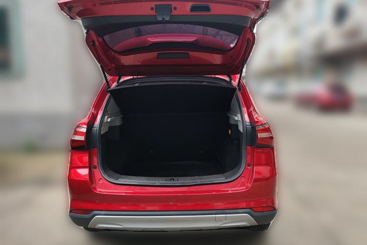 Used Roewe RX3 2018 1.6L Manual Flagship Edition Trunk