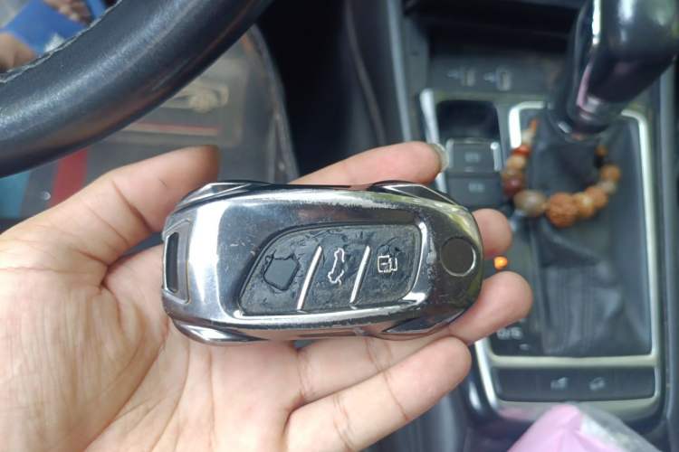 Used Roewe RX3 2018 18T Automatic Internet ZhiZun Edition Vehicle Key